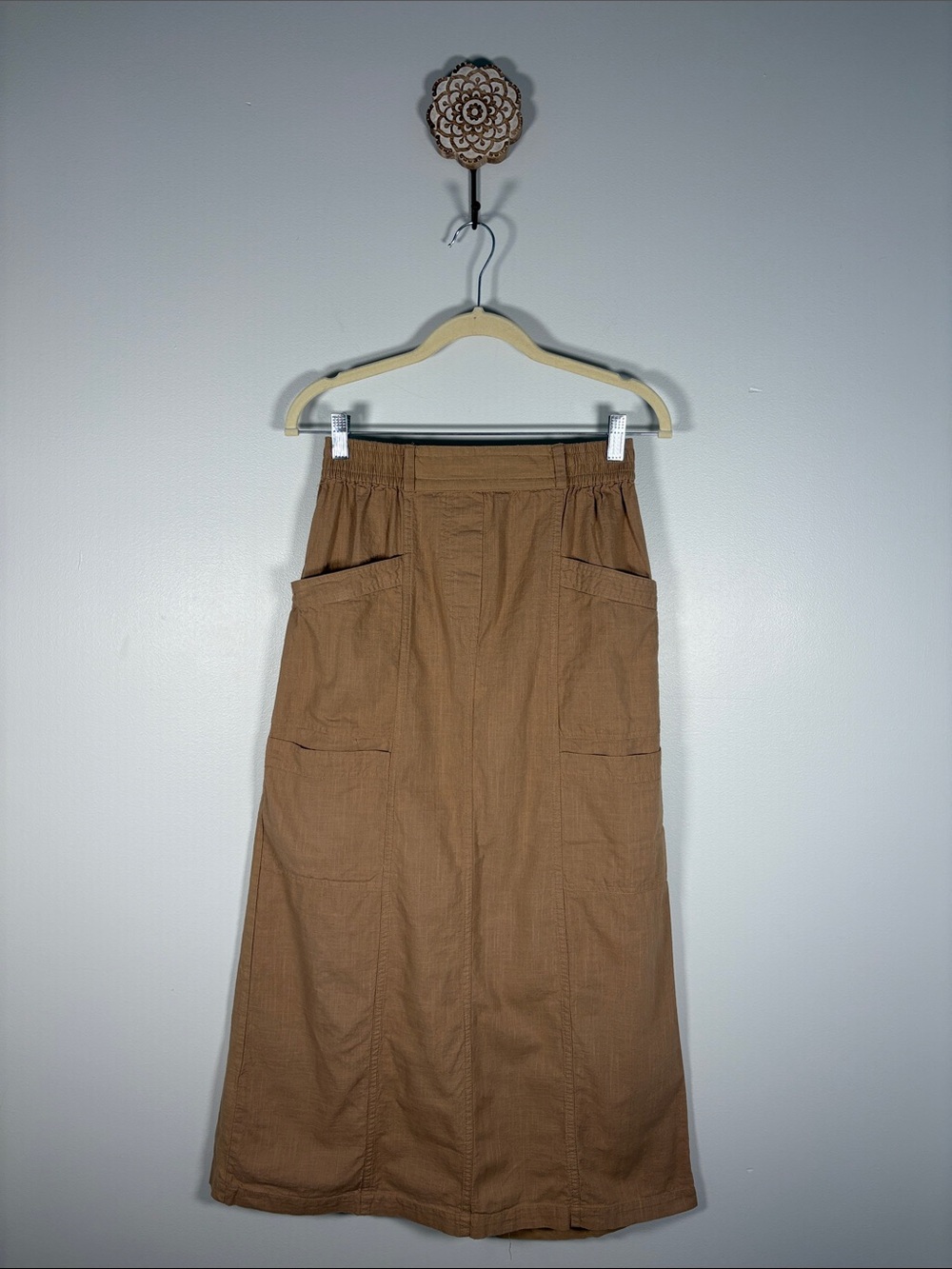 Casual Maxi Skirt with 4 Front Pockets in Camel Brown